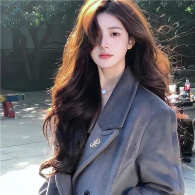 超级英雄女孩:星际游戏
